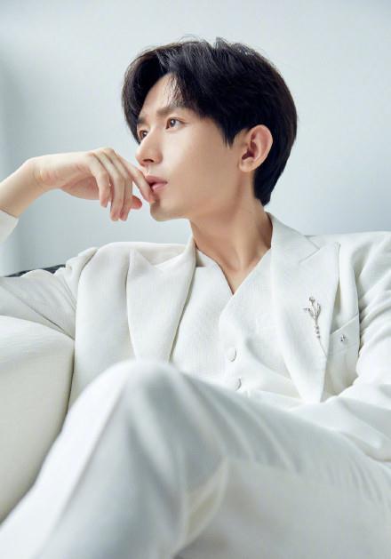 娱乐圈吃瓜爆料成毅杨紫,甜蜜互动引热议  第1张